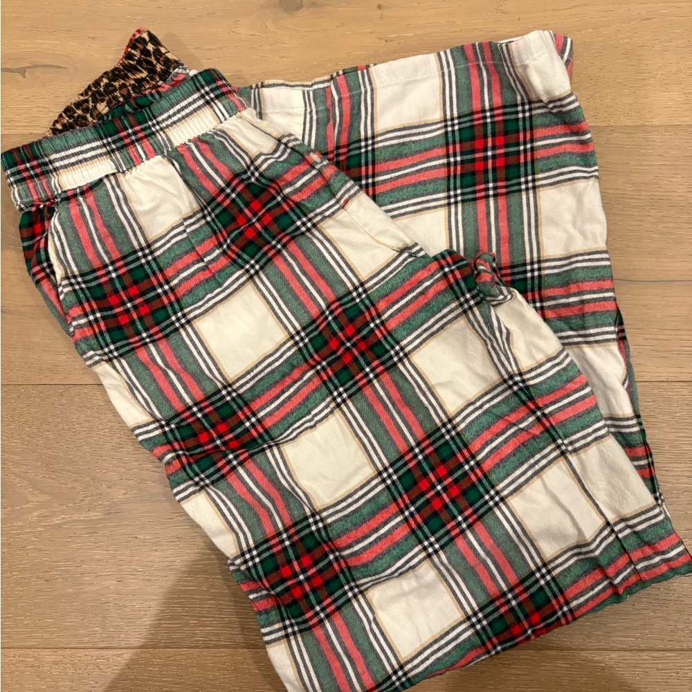 Aerie Festive Plaid Lounge Pants